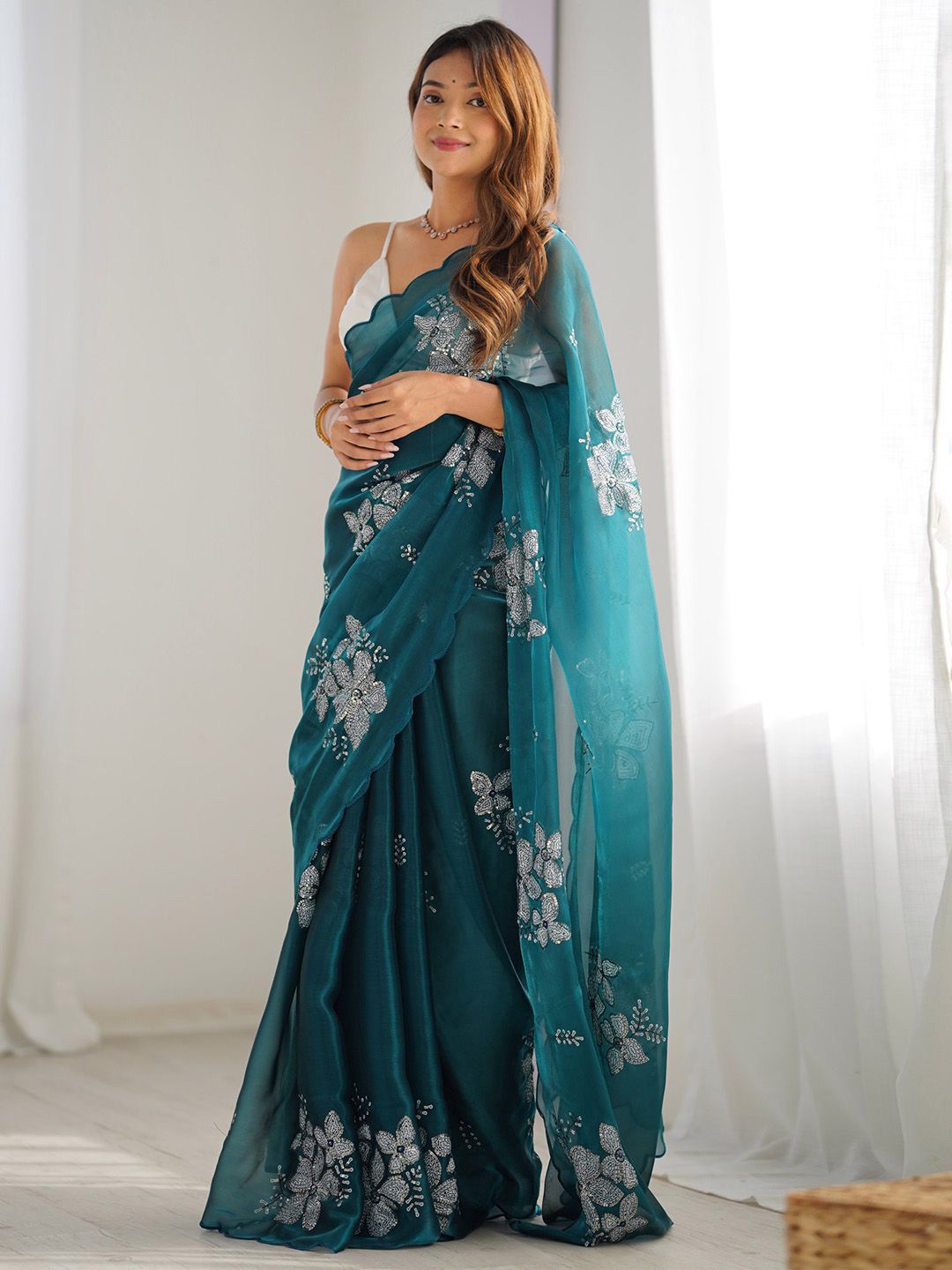 Anouk Anouk Ethnic Motifs Sequinned Organza Saree