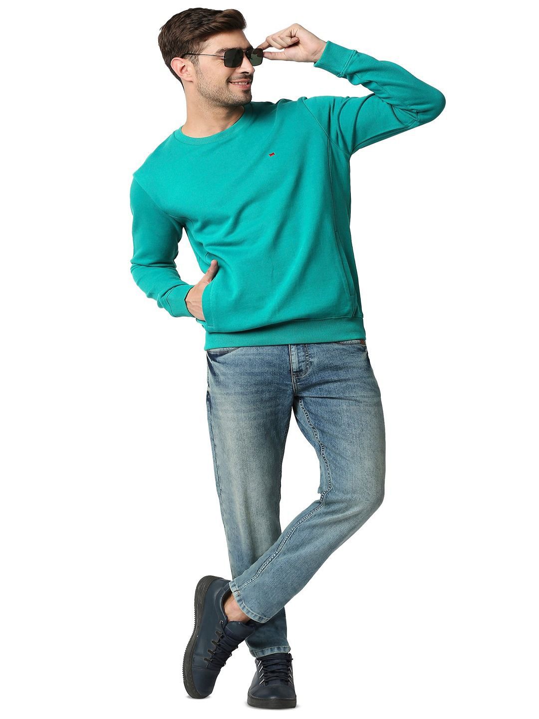 Basics Men Round Neck Pullover Sweater