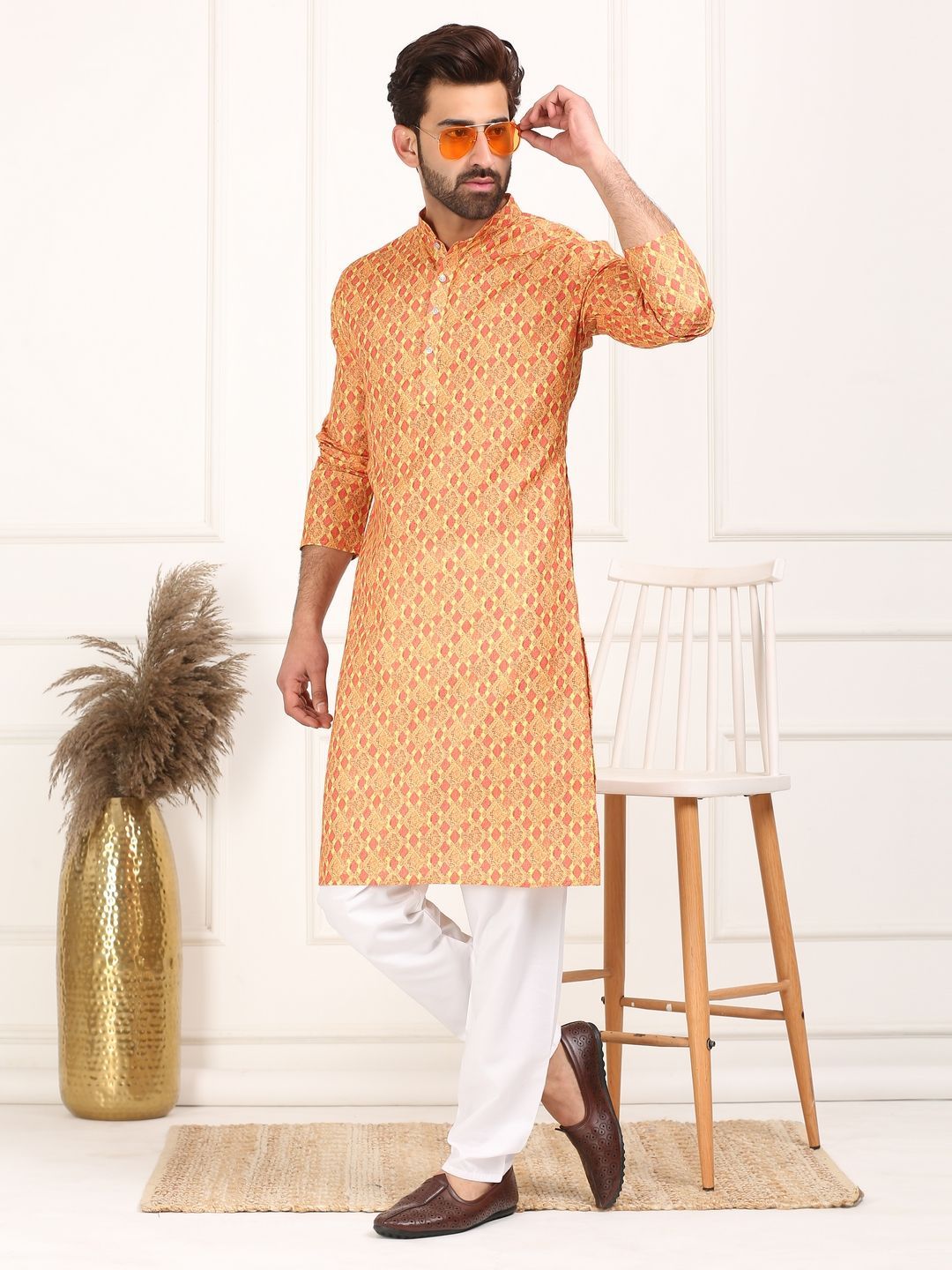 Larwa Geometric Printed Mandarin Collar Straight Kurta