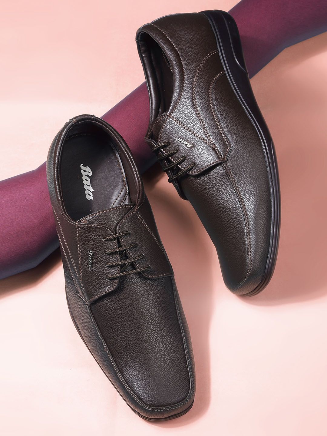 Bata Bata Men Textured Leather Formal Derbys