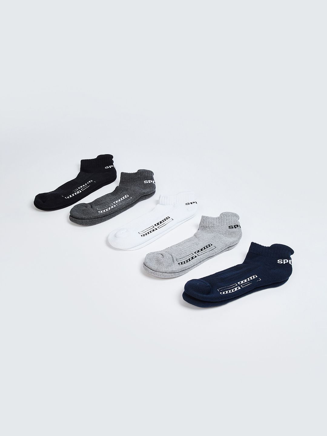 Max Men Pack of 5 Printed Ankle Length Socks