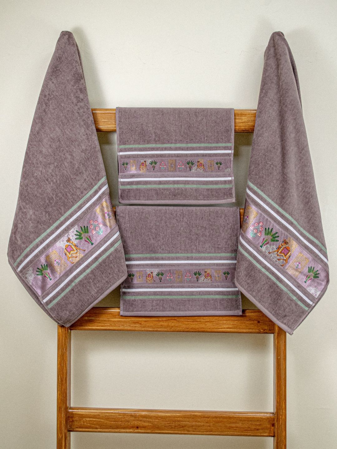 RANGOLI Brown & Green 4 Pieces Printed Pure Cotton 460 GSM Towel Set