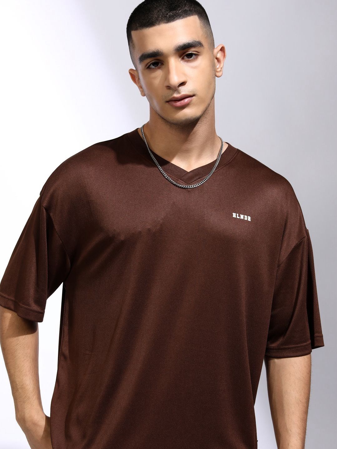 Buy HIGHLANDER Men V-Neck Drop-Shoulder Sleeves Oversized T-shirt