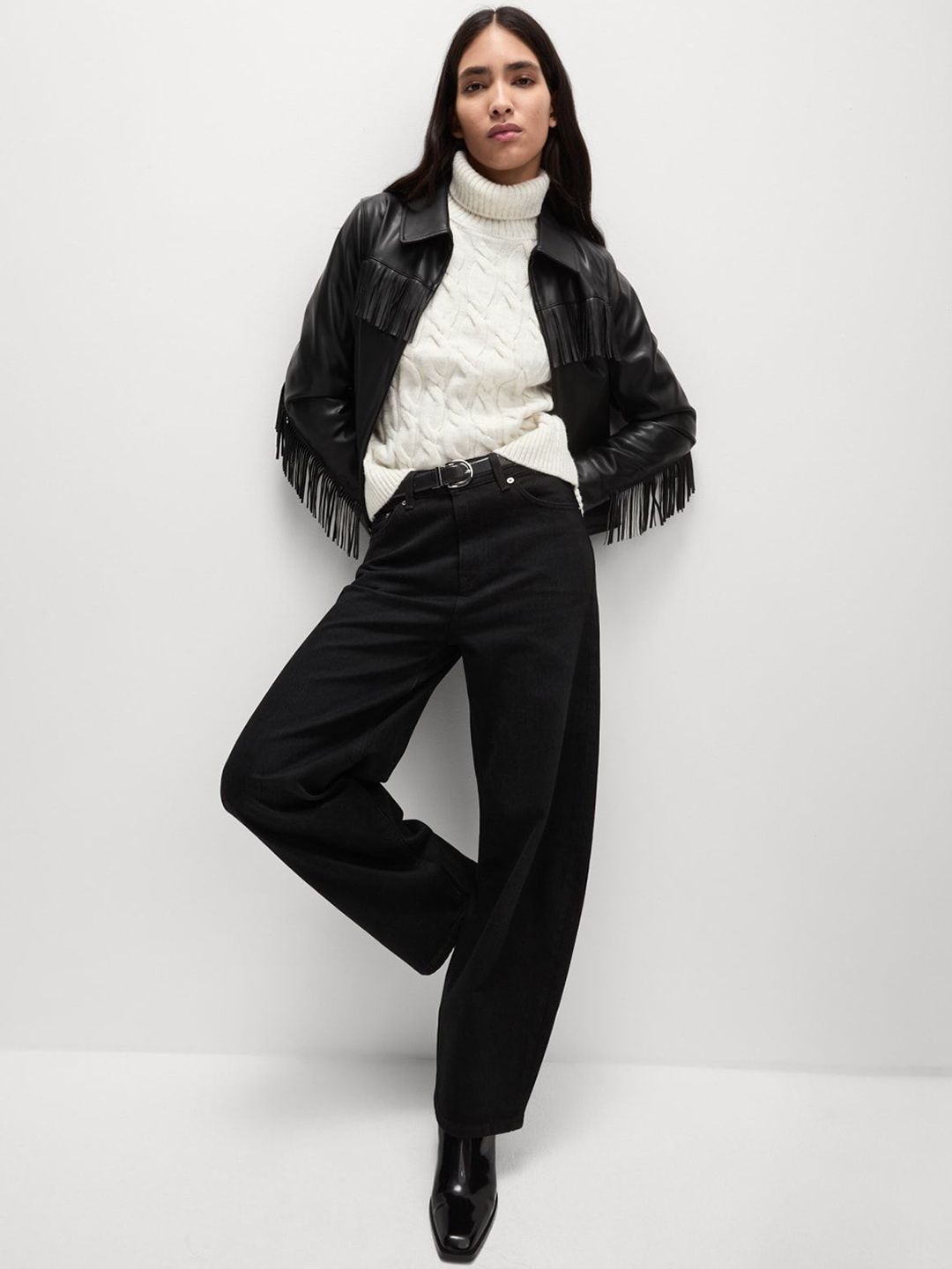 Mid Rise Relaxed Barrel Fit Jeans