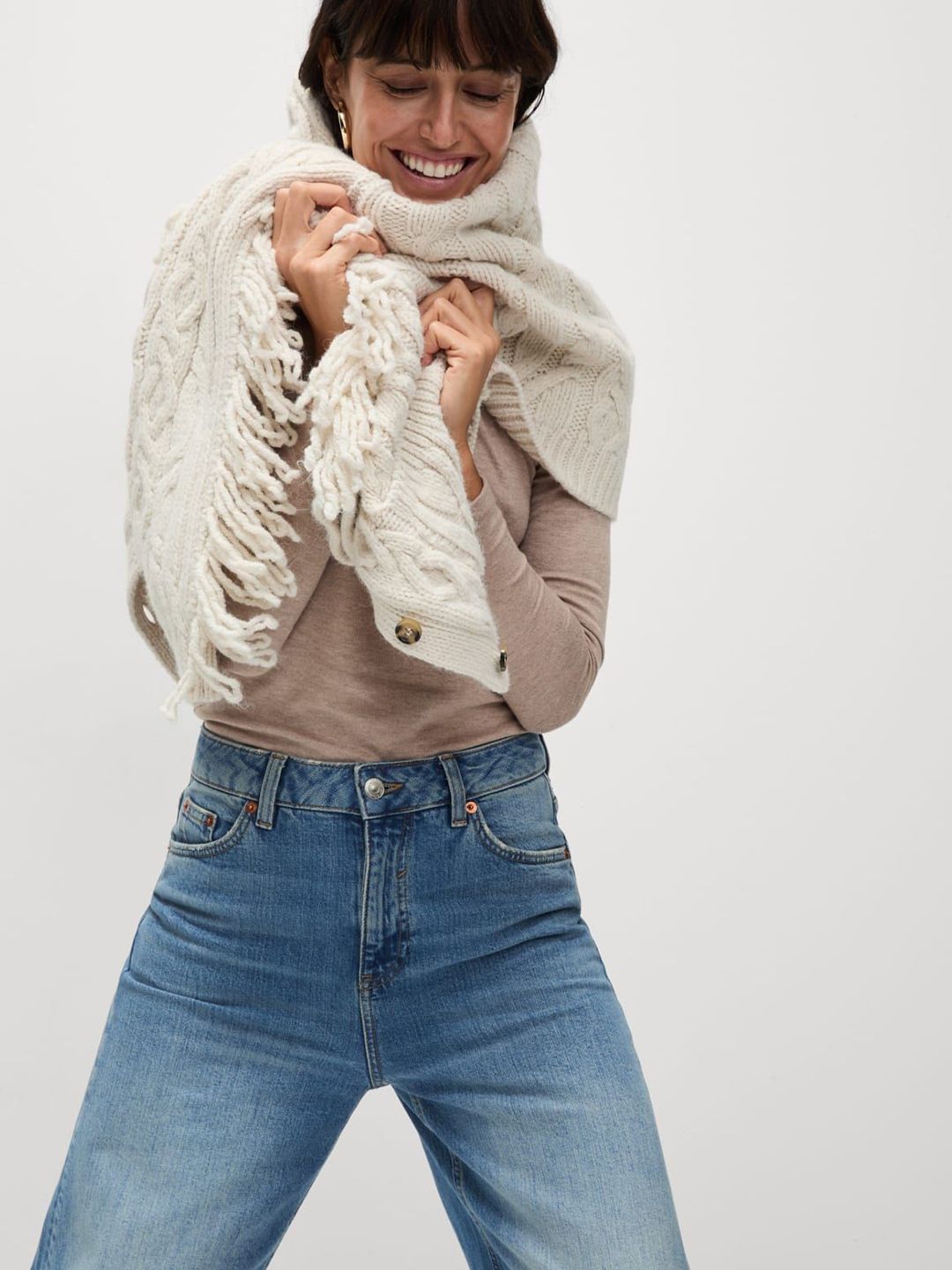Mid Rise Relaxed Horseshoe Jeans