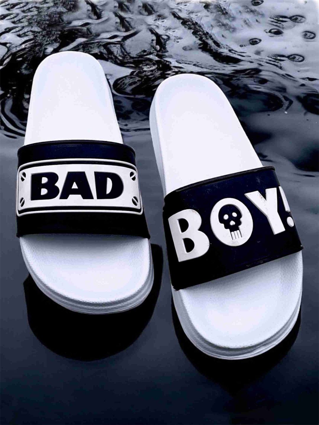 KAPYANSH Men Printed Rubber Sliders