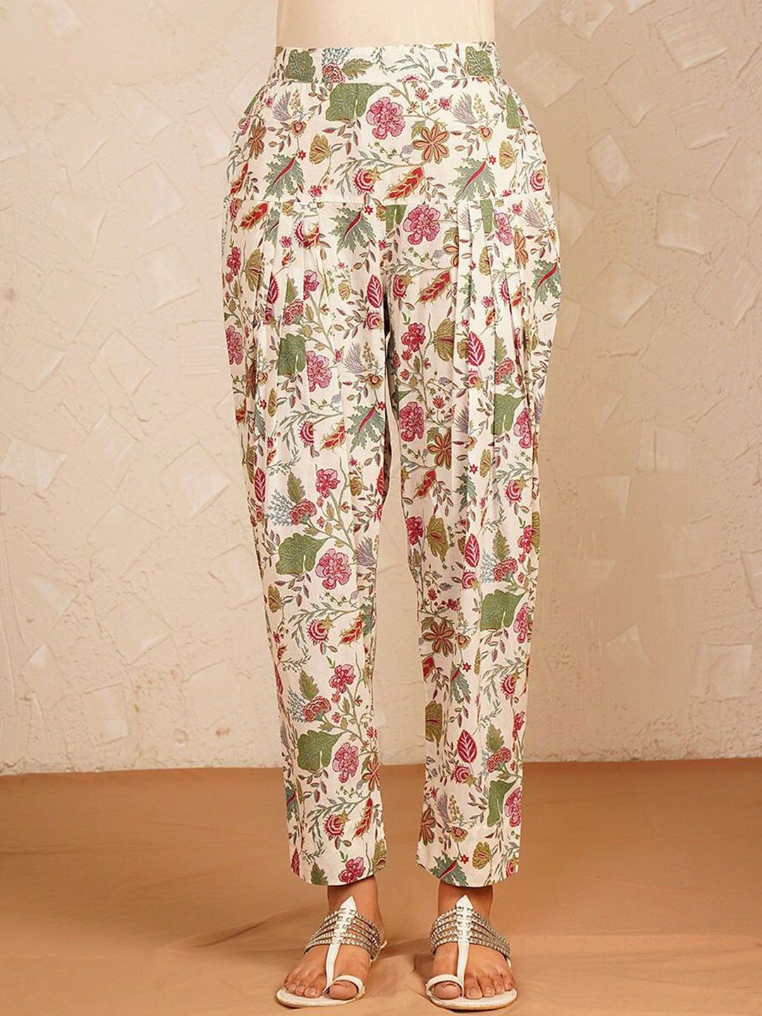 JAYPORE Women Floral Printed Loose Fit Trousers