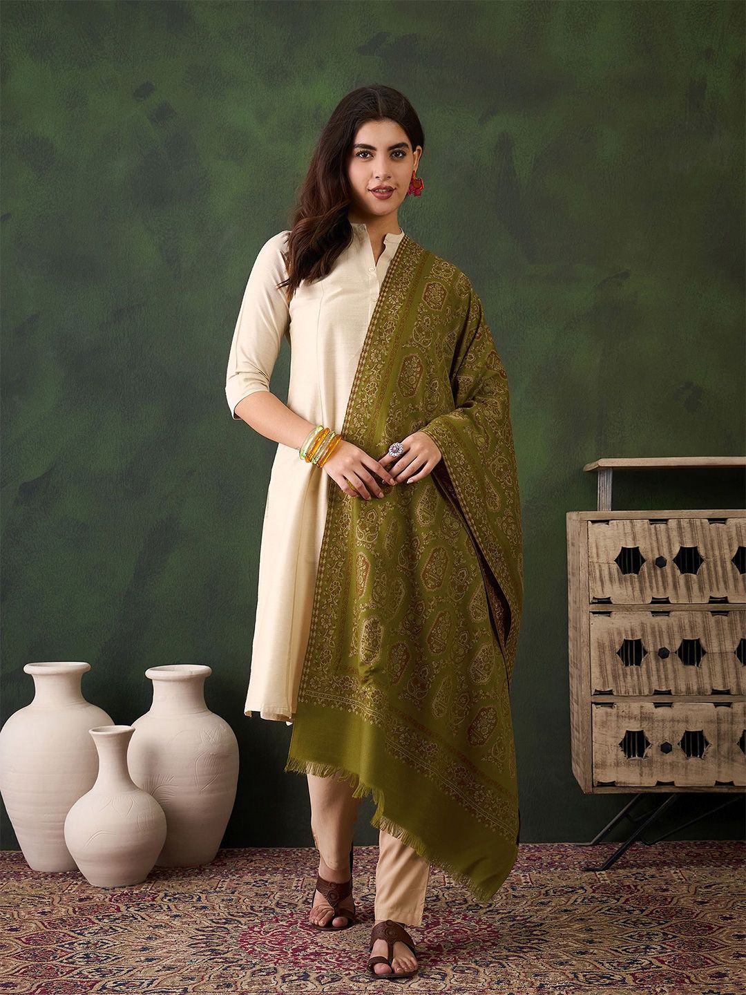 Sangria Winter Ethnic Women Floral Woven Design Woollen Shawl