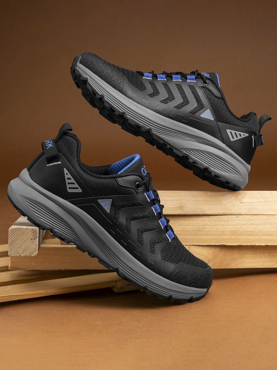 Red Tape Ozark Men Mesh Hiking Shoes