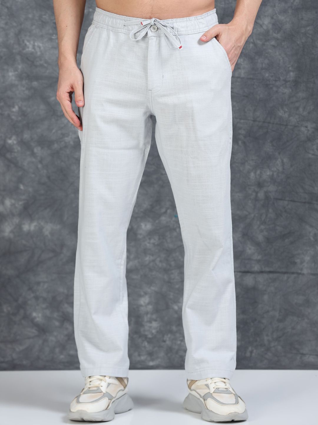 The Roadster Lifestyle Co Men Relaxed Fit Mid Rise Mid-Rise Trousers