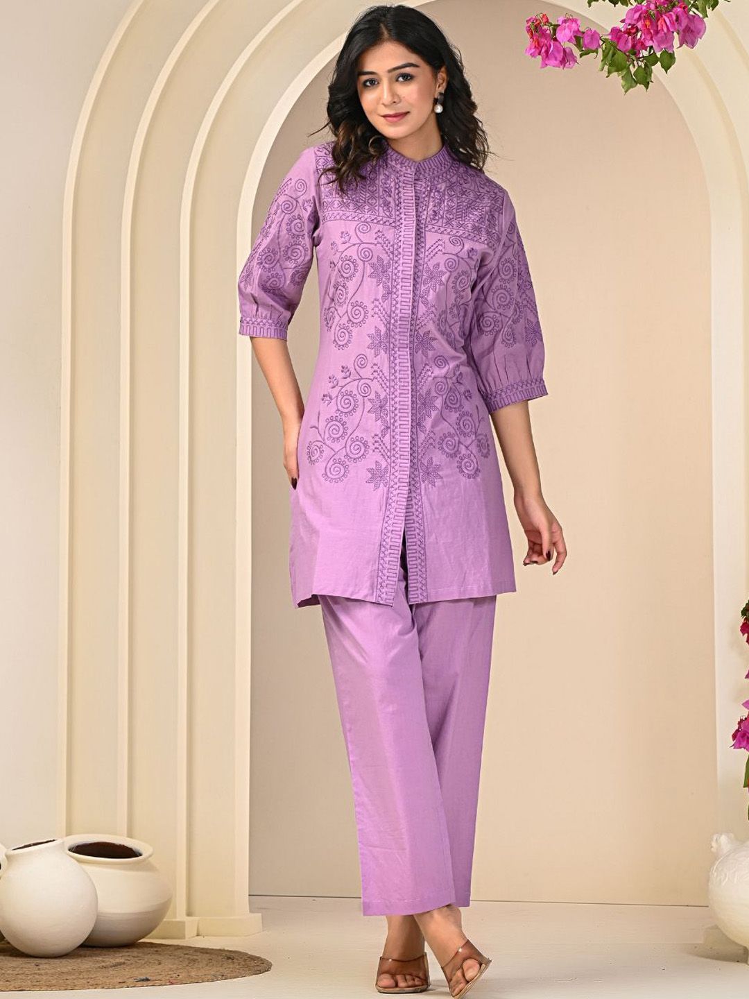 Embroidered Tunic & Trousers Zolo Label Floral Embroidered Mandarin Collar Tunic With Trousers