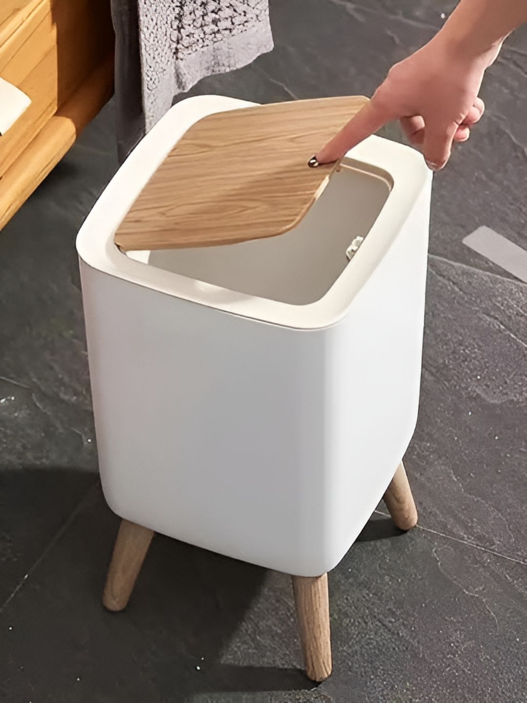 HOUSE OF QUIRK White Bathroom Trash Bin With Lids