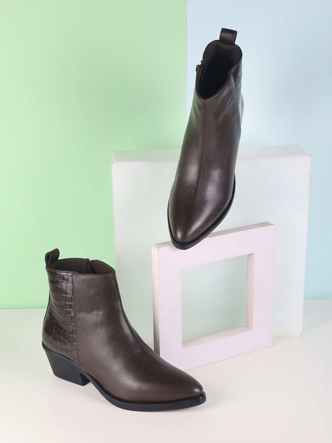 Mochi Women Casual Block-Heeled Regular Boots