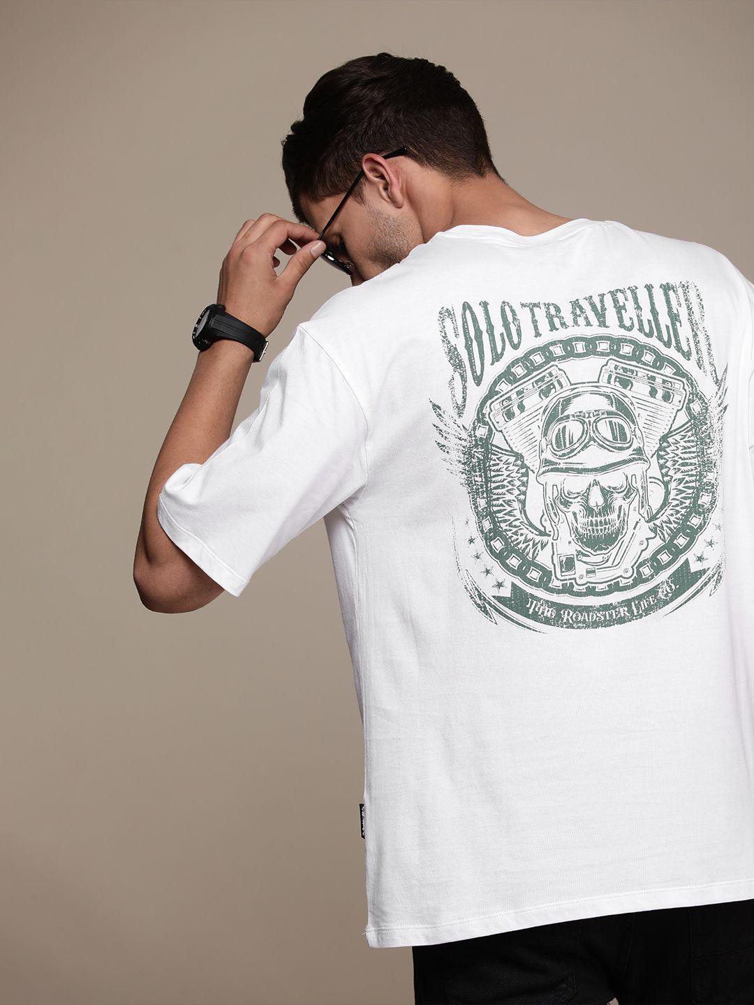 The Roadster Lifestyle Co. Oversized Fit Pure Cotton Graphic Printed Drop-Shoulder Sleeves Casual T-shirt