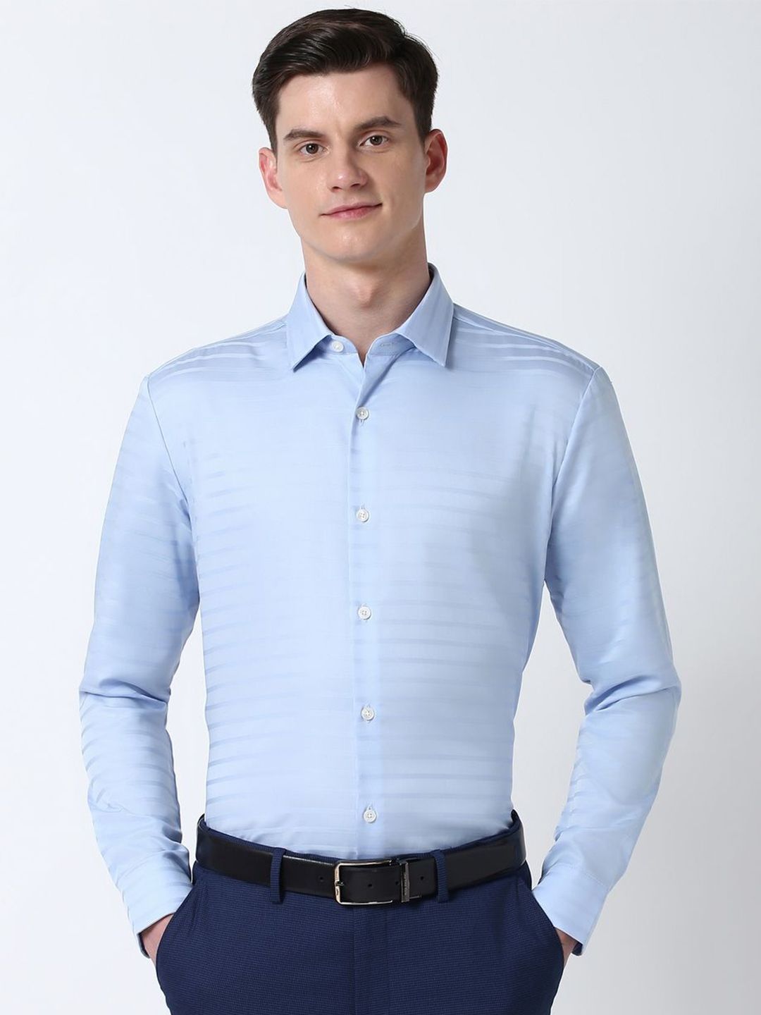 Peter England Elite Men Spread Collar Textured Cotton Slim Fit Formal Shirt