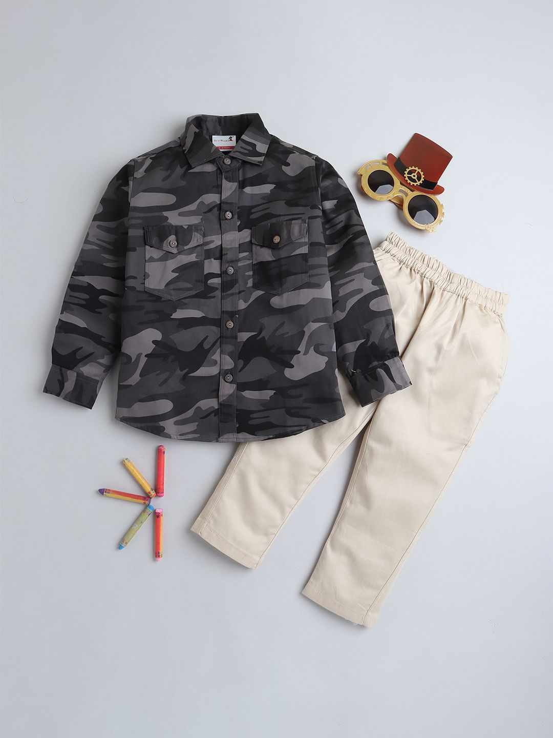 BAATCHEET Boys Printed Shirt with Trousers