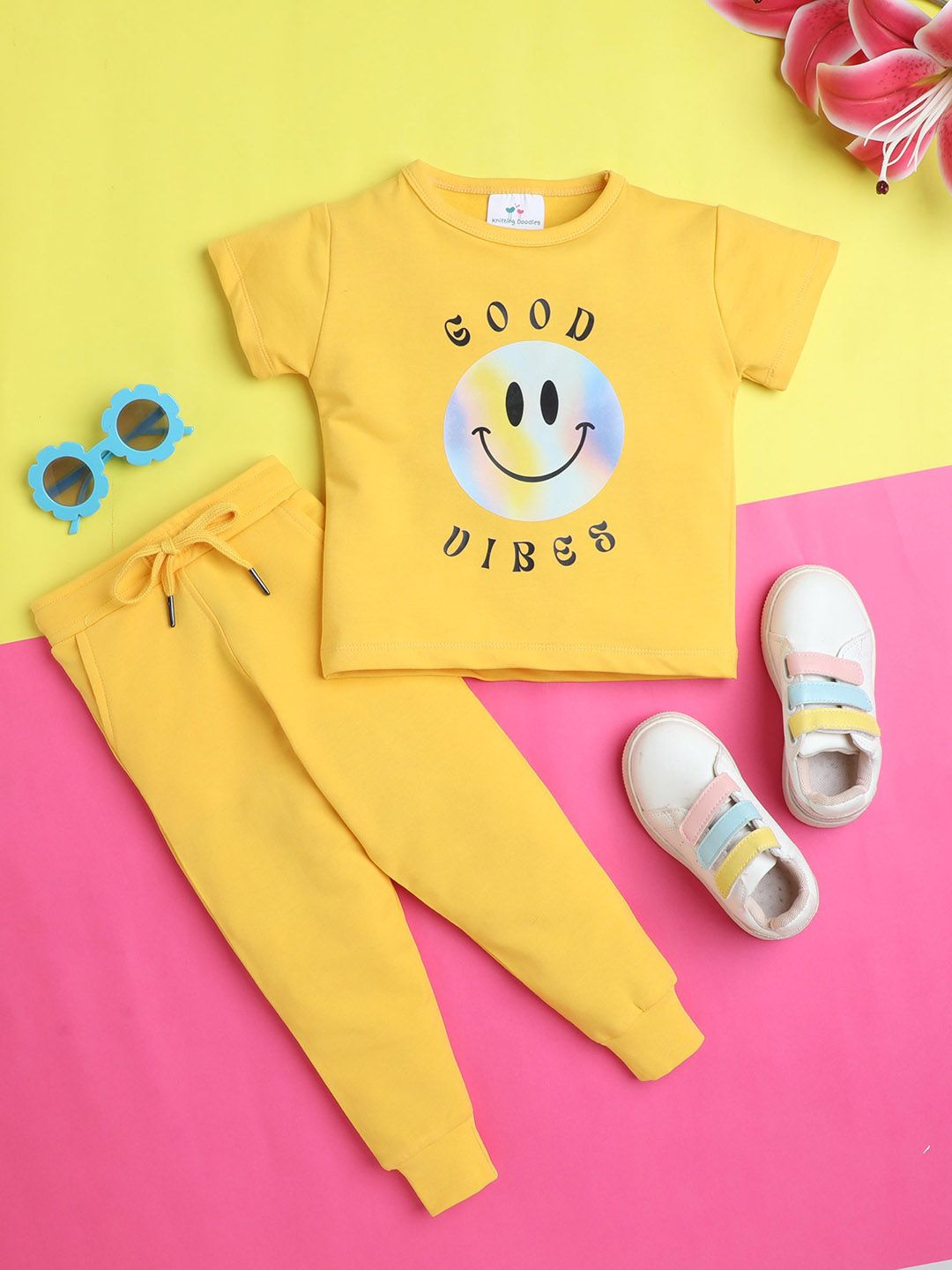 Knitting Doodles Girls Graphic Printed Pure Cotton T shirt & Joggers Clothing Set