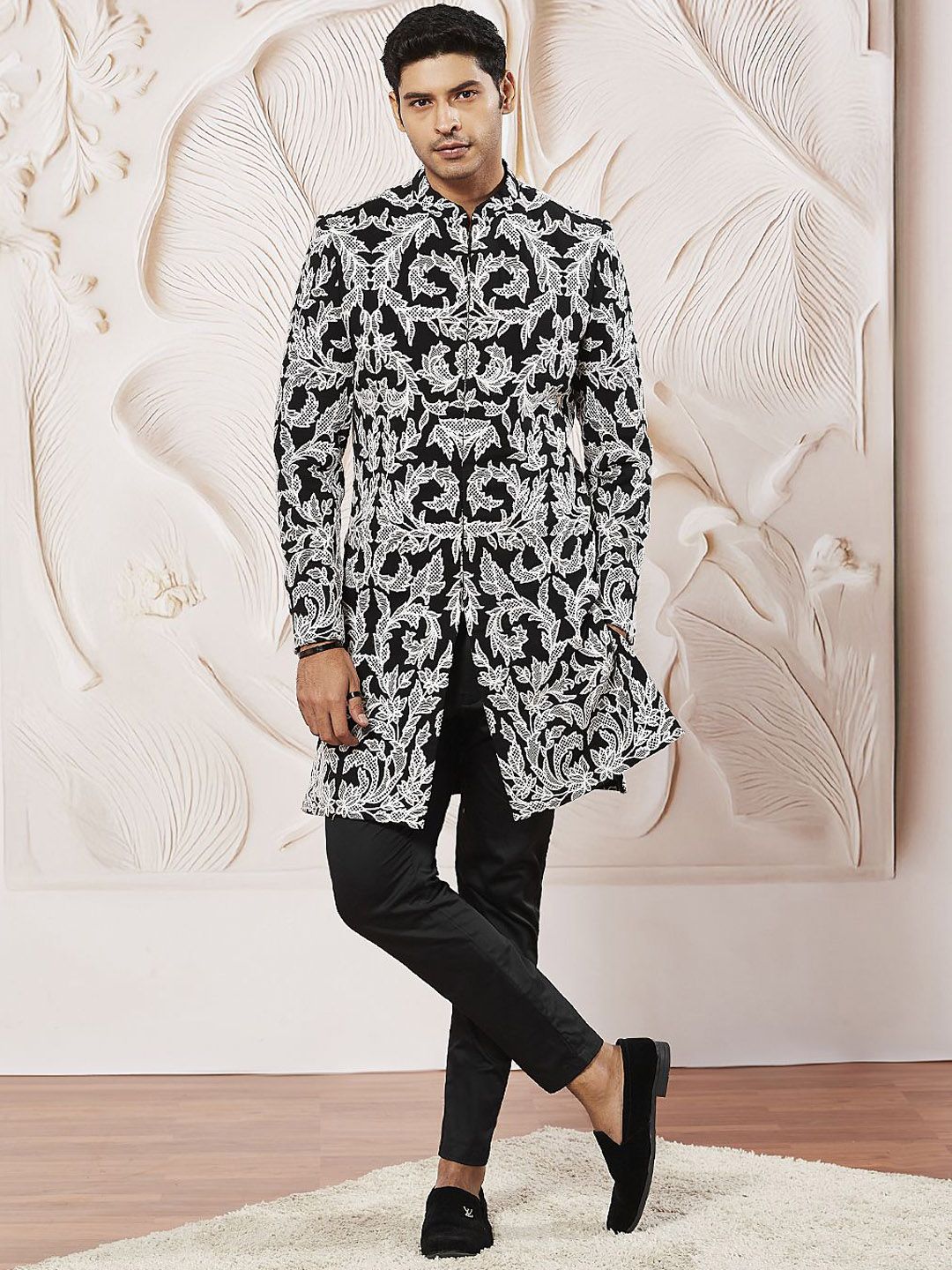 VASTRAMAY Embroidered Sherwani Set