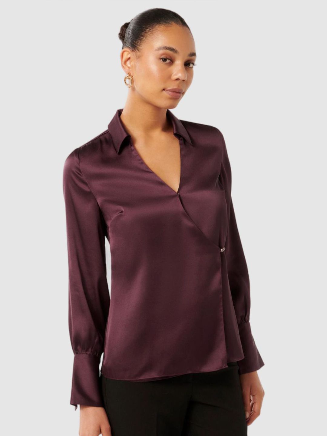 Smart Spread Collar Solid Casual Shirt