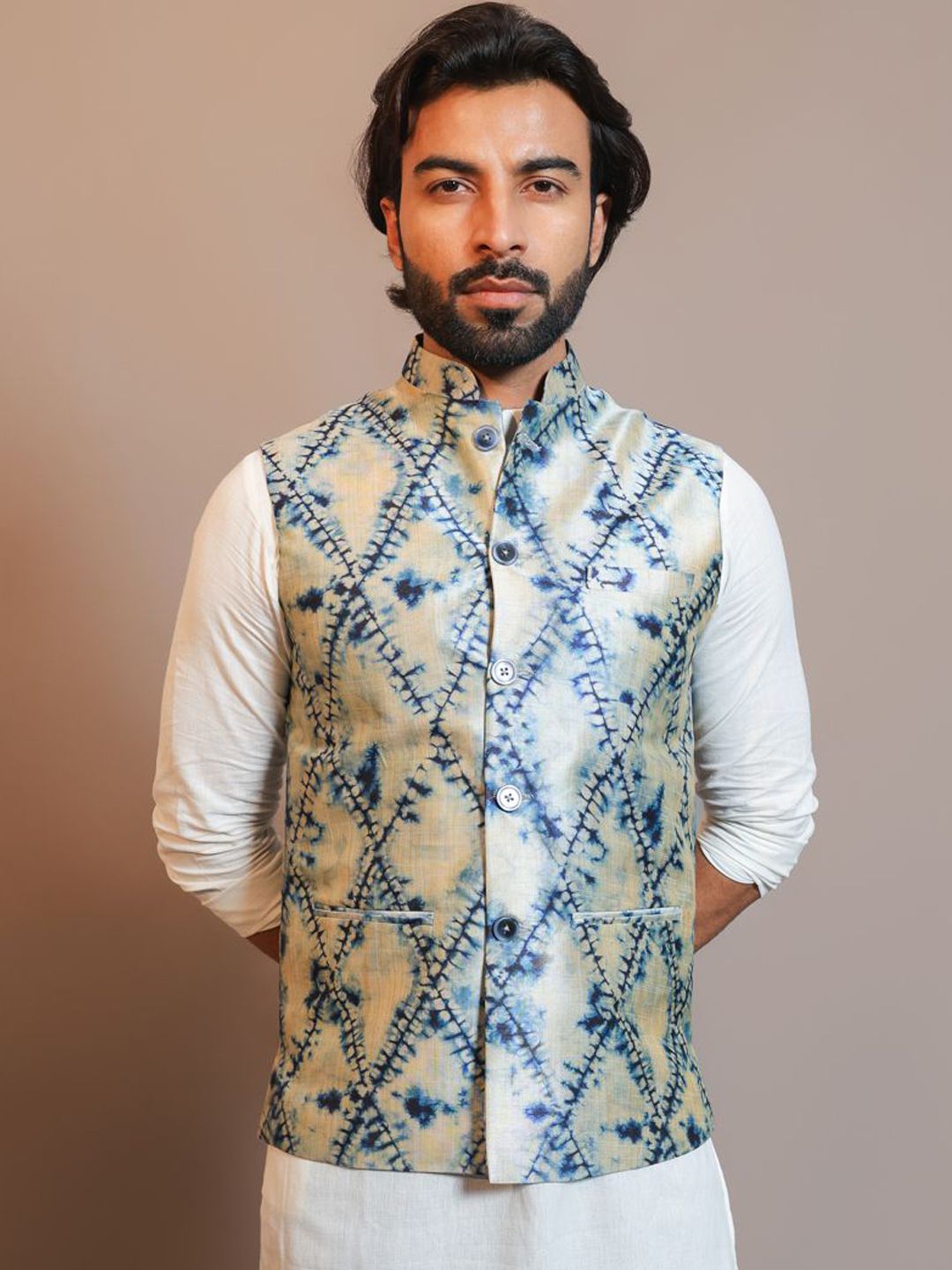 Vastraa Fusion Men Printed Nehru Jackets