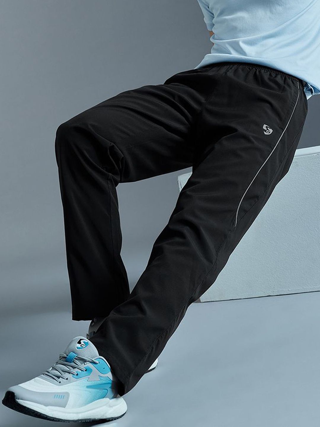 SG Men Mid-Rise Regular Fit Track Pants