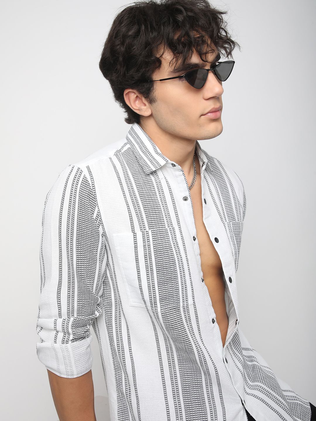 VASTRADO Men Classic Spread Collar Multi Striped Cotton Slim Fit Casual Shirt