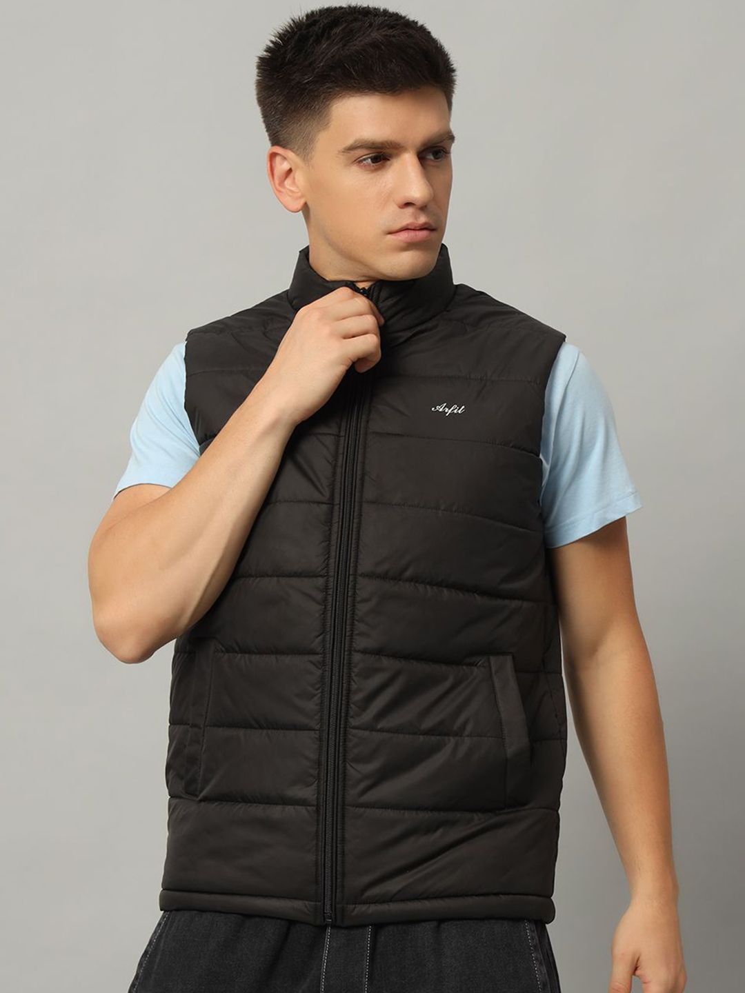 AR-FIT Men Lightweight Sleeveless Padded Jacket