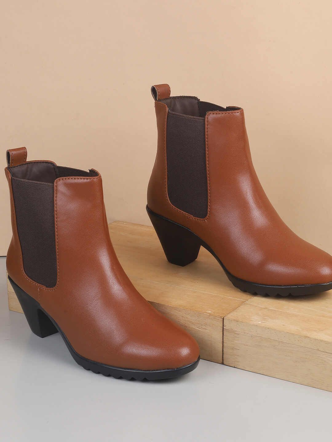 Metro Metro Women Round Toe Block Heel Chelsea Boots