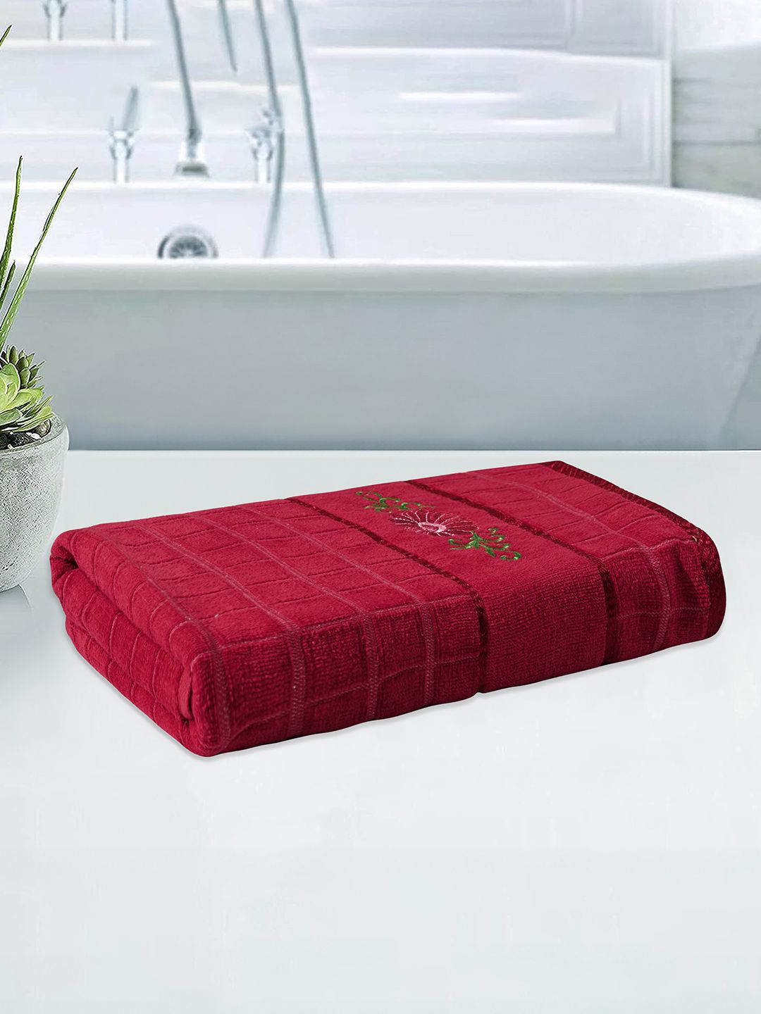 Kuber Industries Red Striped 260 GSM Bath Towel