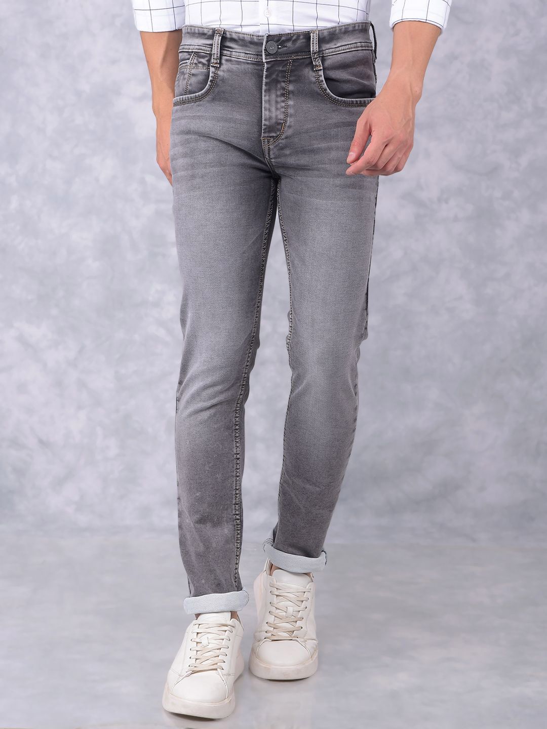 Crimsoune Club Men Slim Fit Mid-Rise Heavy Fade Stretchable Jeans