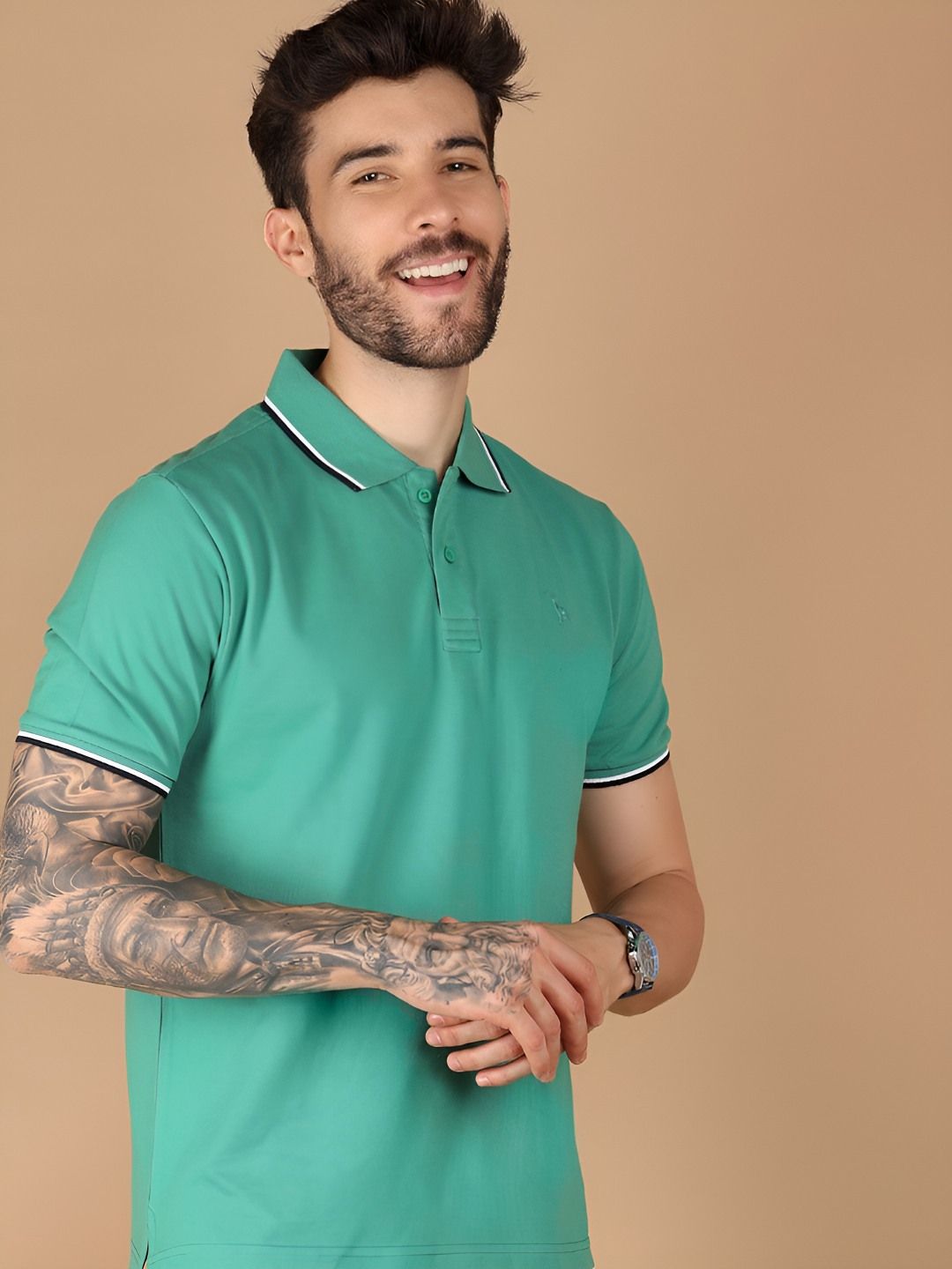 V-Mart Men Solid Polo Collar T-shirt