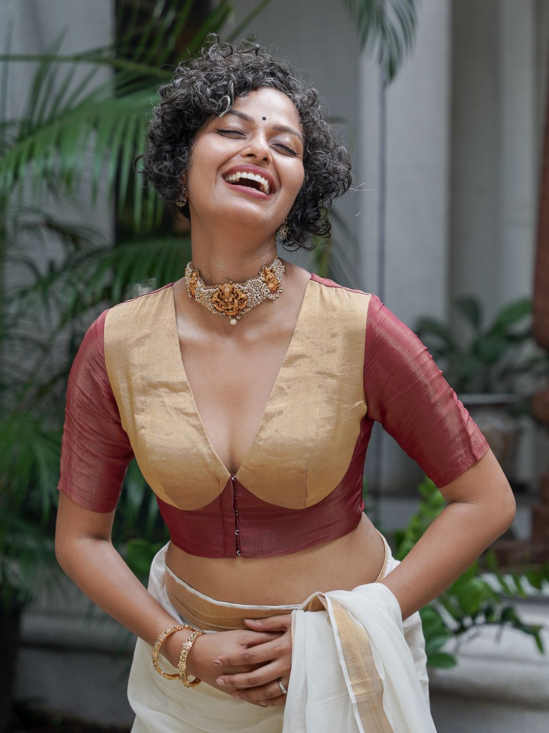 A&S SHORT SLEEVE TENT LINE BLOUSE 【 美品 】 Buy Suta Women V-Neck Short Sleeves Saree Blouse - Saree Blouse