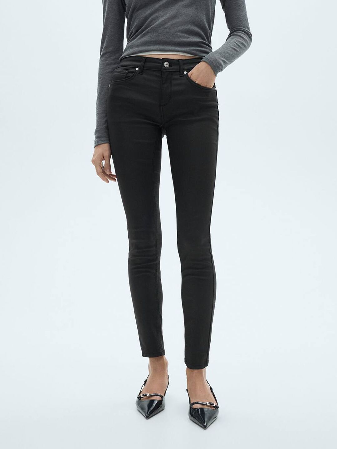 Skinny Fit Low-Rise Jeans