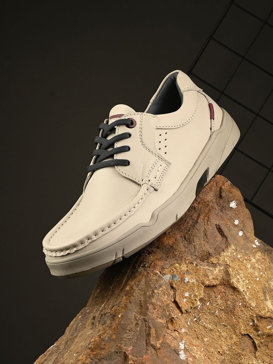 Egoss Men Leather Lightweight Sneakers