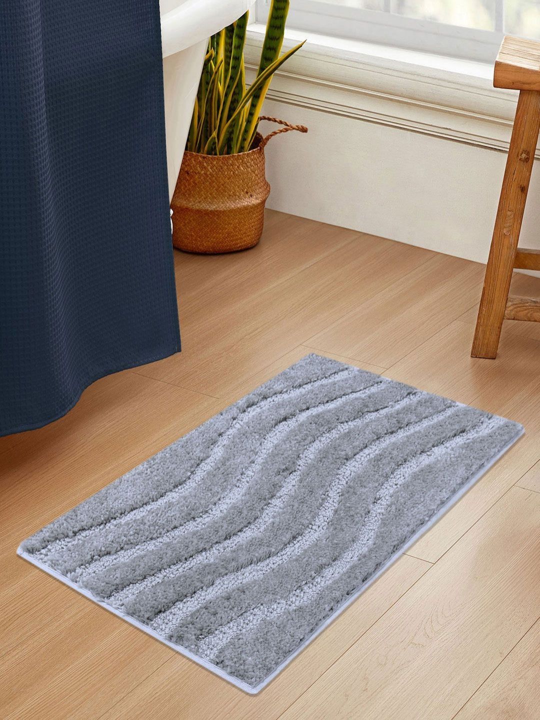 LUXEHOME INTERNATIONAL Grey Microfibre Bath Rug