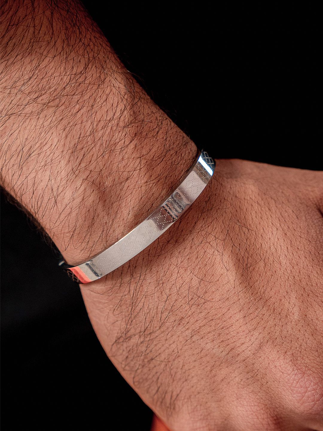 SWASHAA Men Ian Stainless Steel Silver-Plated Kada Bracelet