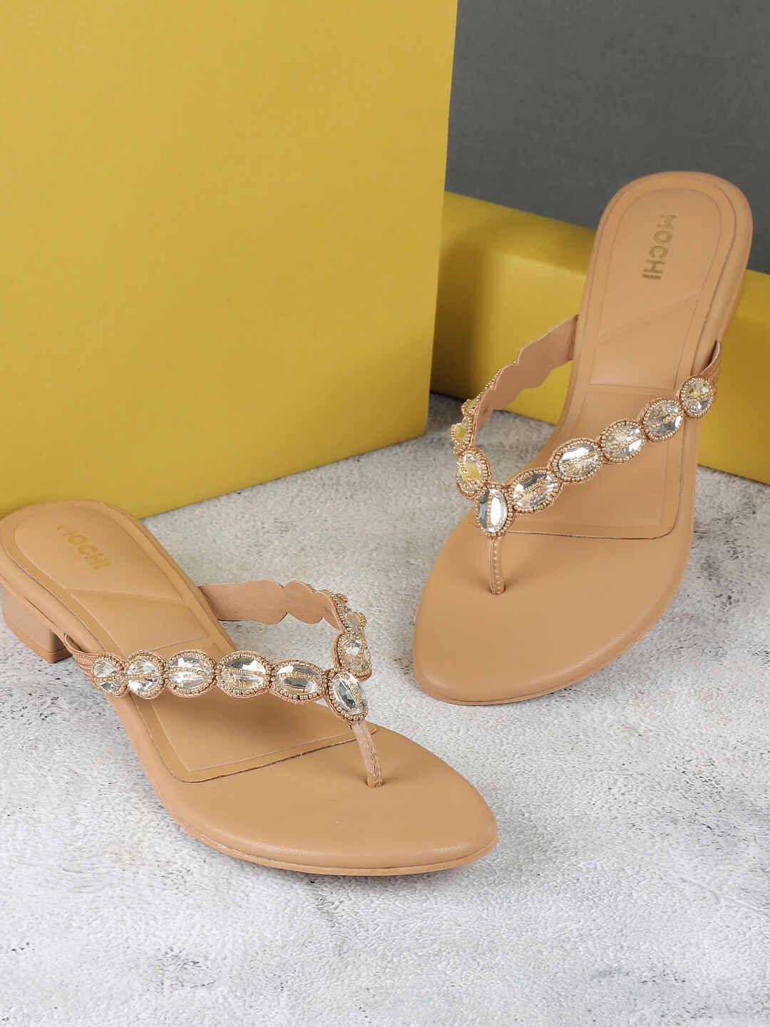 Mochi Mochi Women Embellished Block Heels Sandals