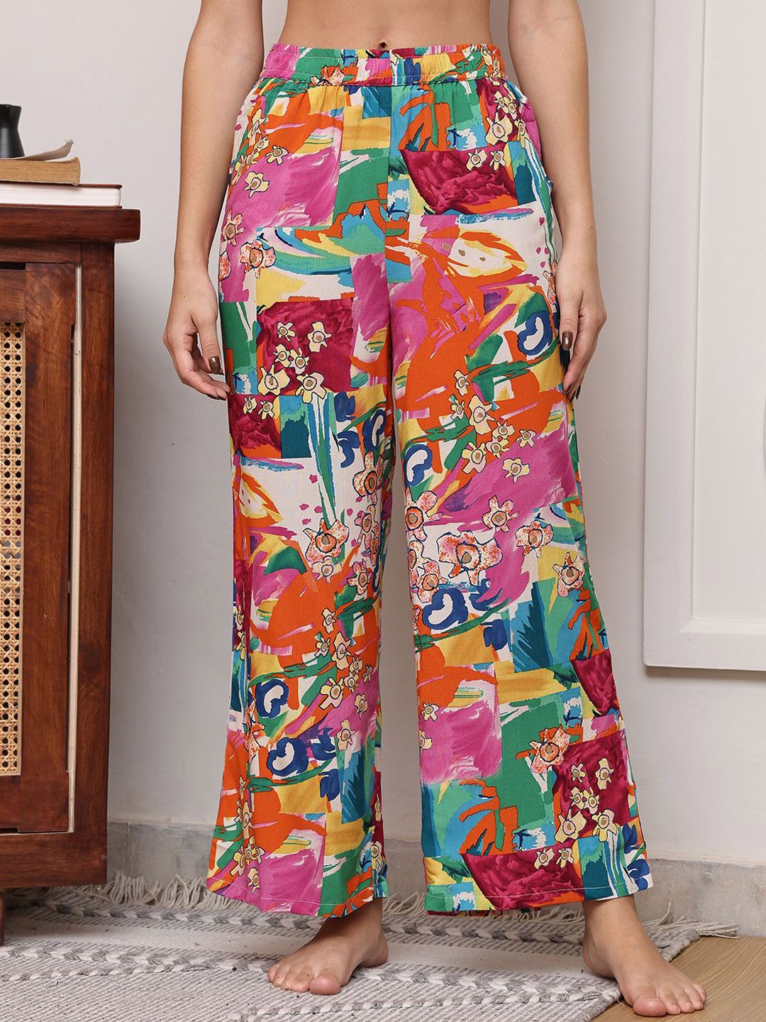 Claura Women Printed Flared Lounge Pant