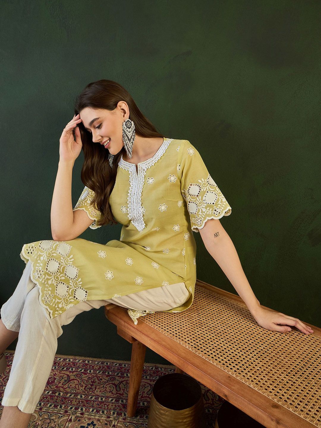 Sangria Women Green Ethnik Mofits Round Neck Short Sleeves Straight Kurta
