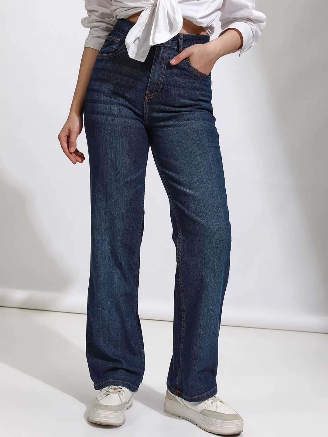 Women Straight Fit Jeans Tokyo Talkies Women Straight Fit High-Rise Light Fade Stretchable Jeans