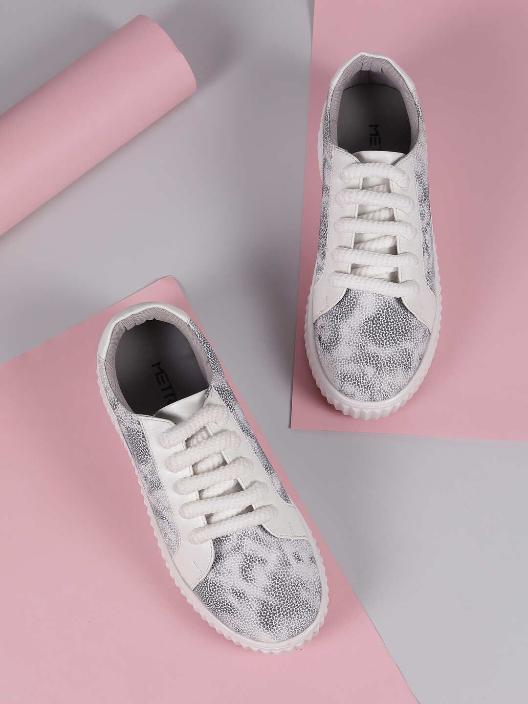 Metro Women Printed Lace-Ups Pointed Toe Smart Casual Sneakers