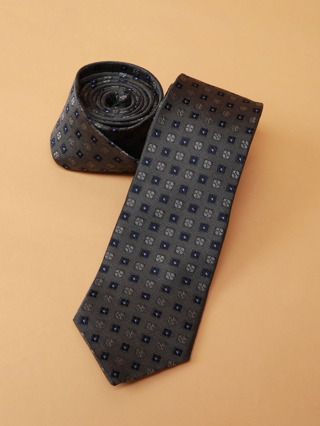 Peter England Men Printed Skinny Tie