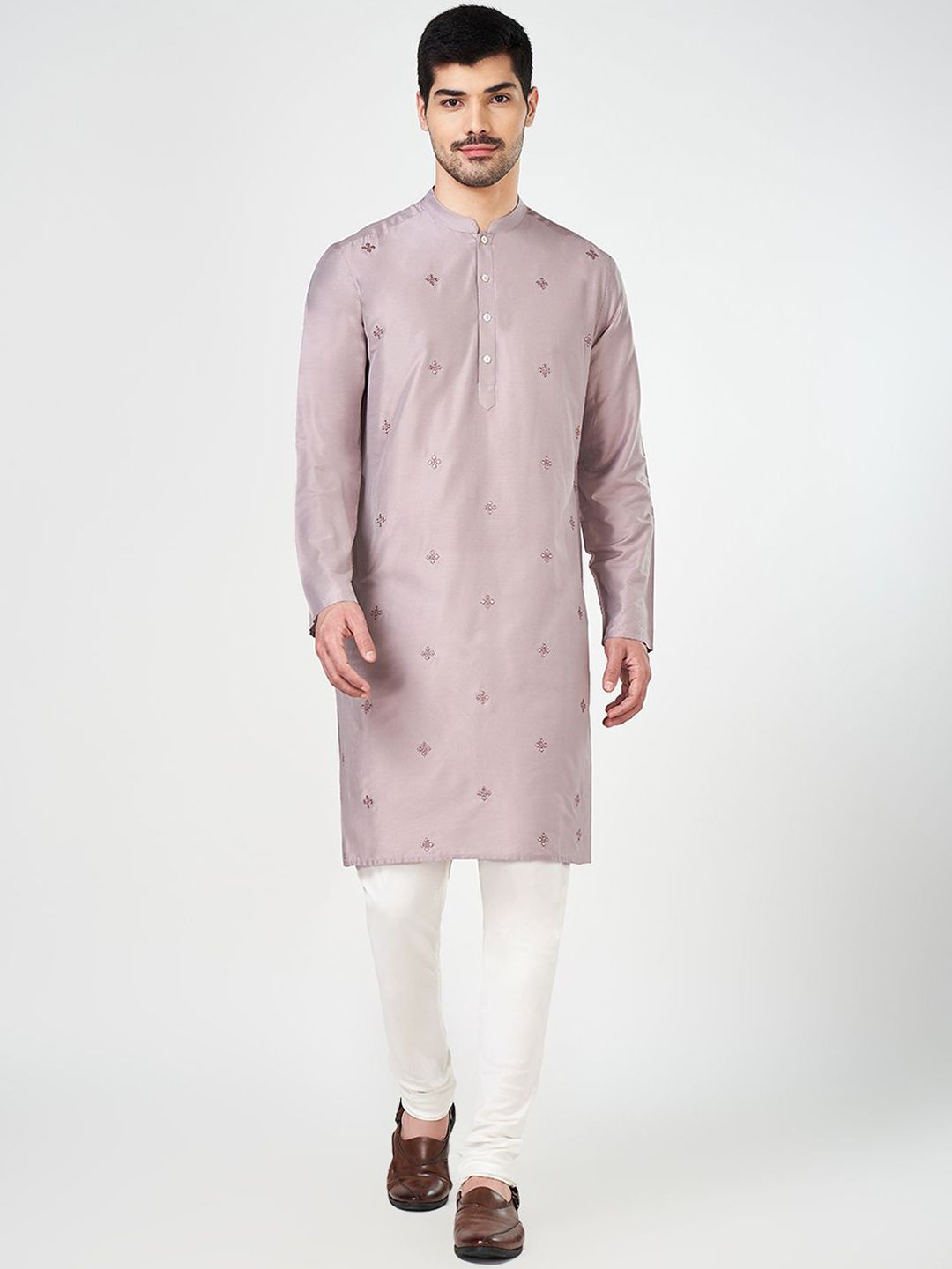 indus route by Pantaloons Floral Woven Design Mandarin Collar Mirror Work Straight Kurta