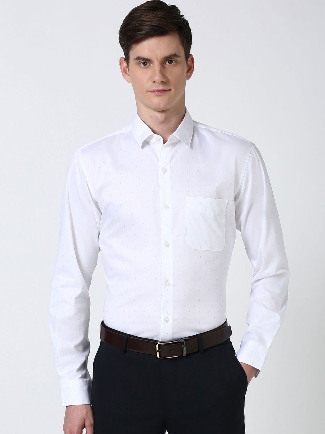 Peter England Men Spread Collar Micro Ditsy Printed Cotton Slim Fit Casual Shirt