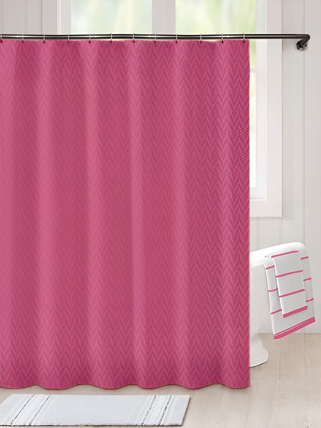 Lushomes Pink Zig-Zag Patterned Shower Curtains