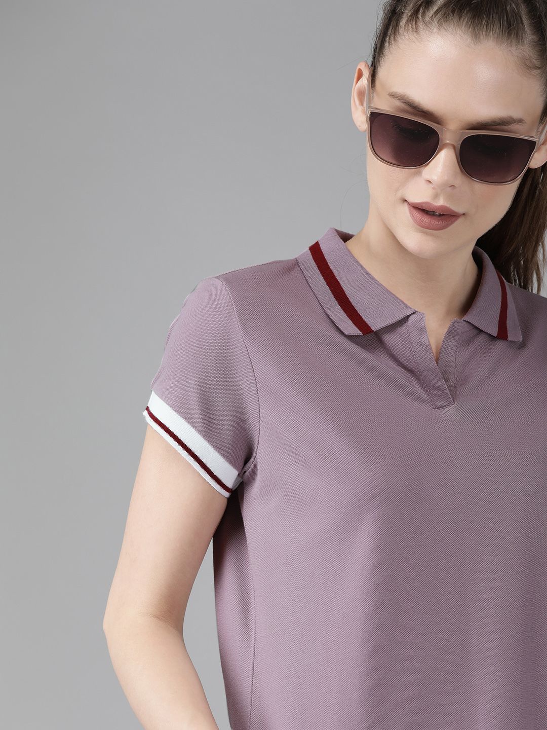 The Roadster Lifestyle Co Women Mauve Polo Collar T-shirt