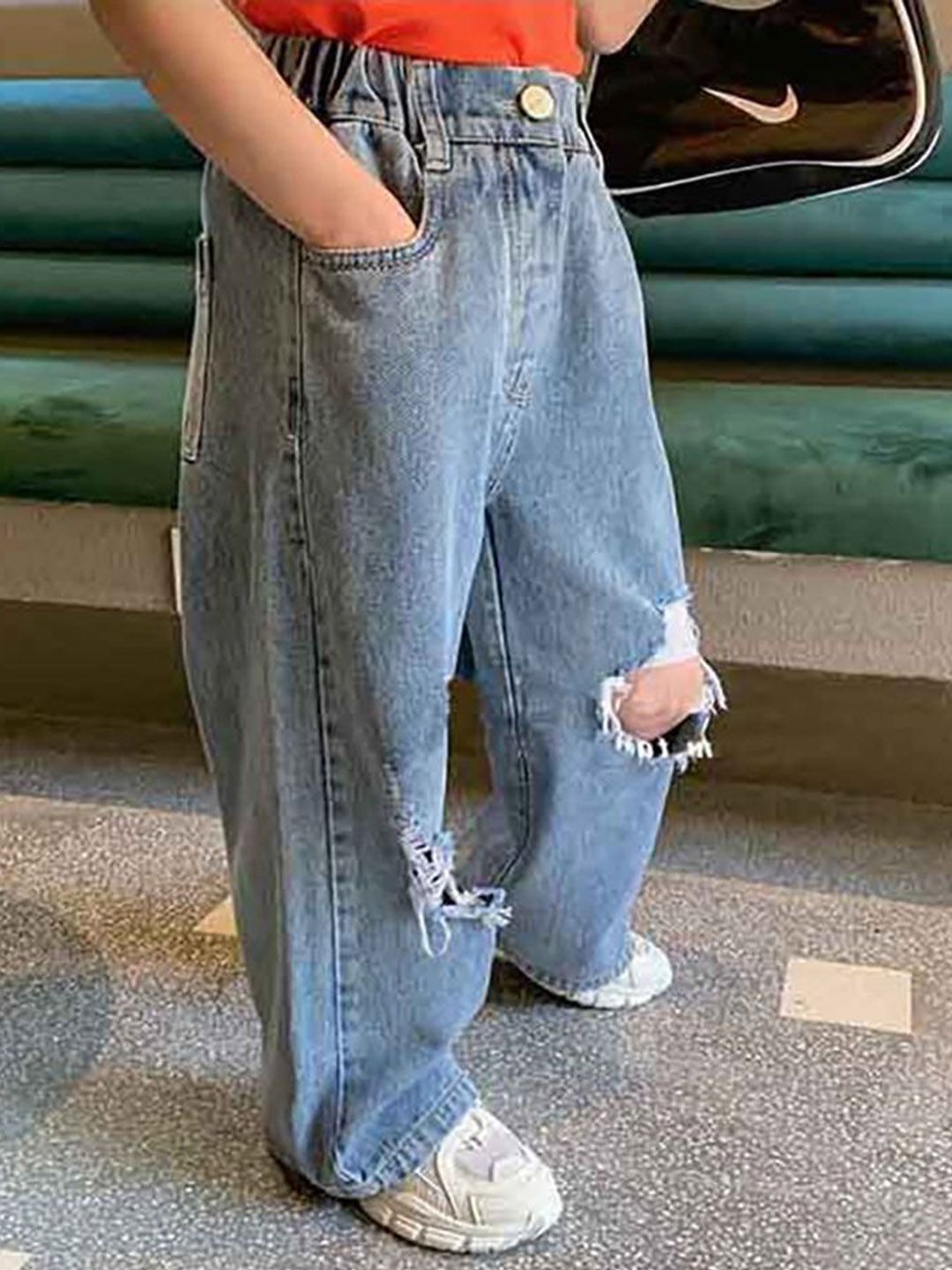 StyleCast x Revolte Girls Relaxed Fit Slash Knee Light Fade Jeans
