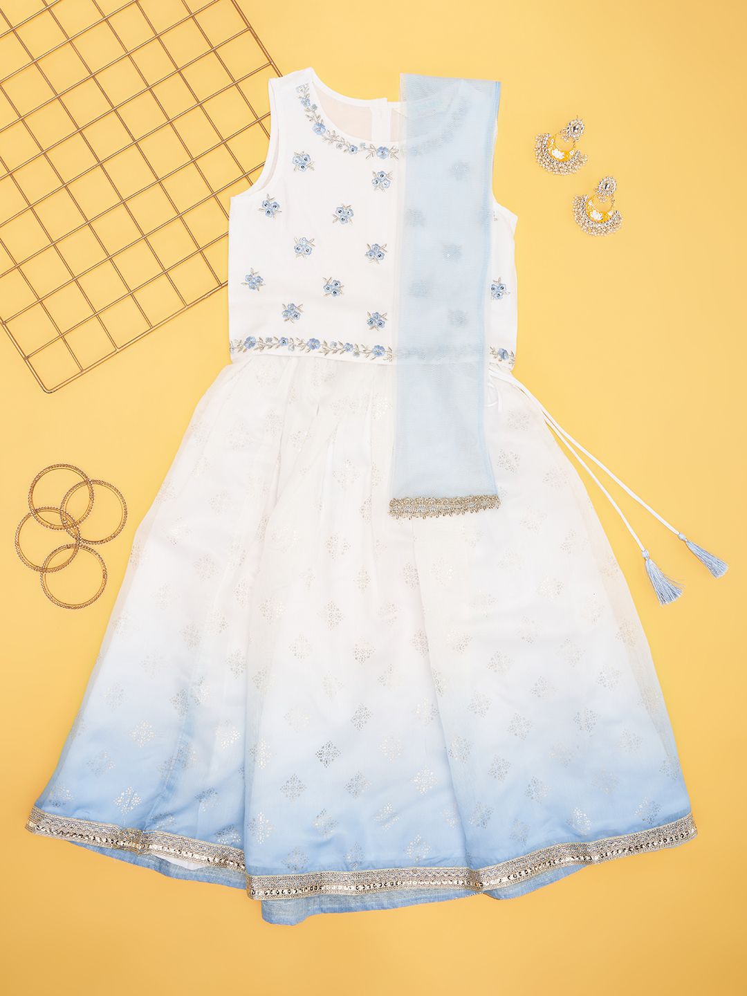 AKKRITI BY PANTALOONS Girls Sequinned Ready to Wear Lehenga & Blouse With Dupatta