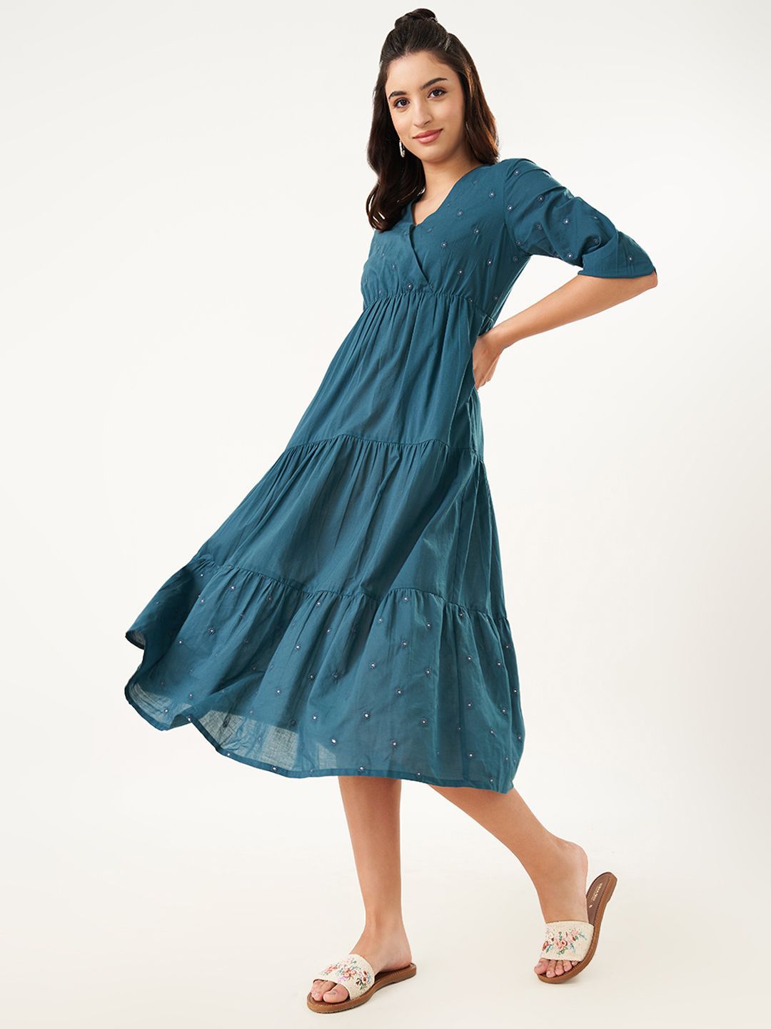 AKKRITI BY PANTALOONS Women Embroidered Three-Quarter Dress
