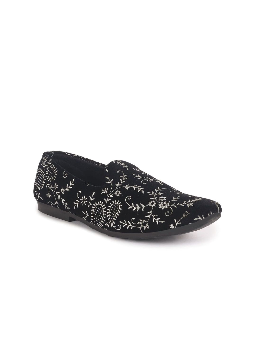 FAUSTO Men Ethnic Embroidered Velvet Loafers